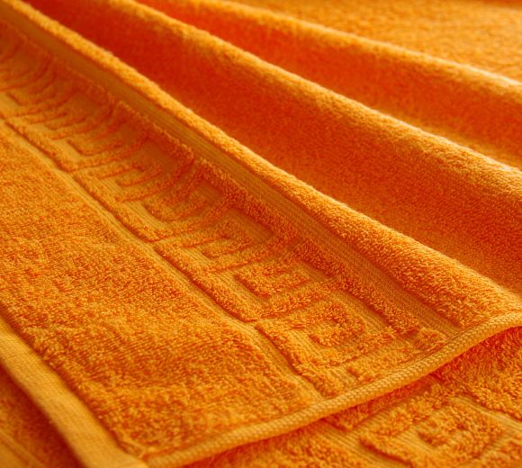 Полотенце махровое цвет мандарин